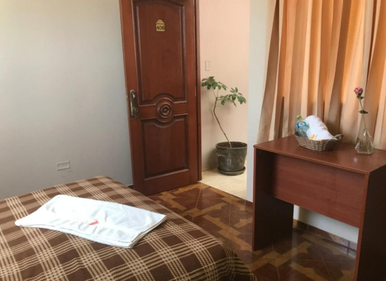 Tamaris Hotel 치클라요 외부 사진